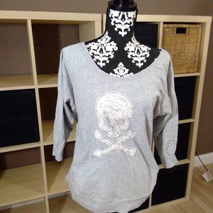 Deep scoop neck top with lacy skull